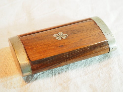 Tabatière bois ornée un - bois,