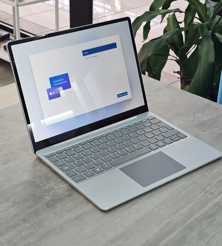 Microsoft surface laptop 2 - go,