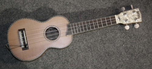 Ukulele mahalo perlmut - ukulele,