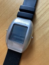 Orologio binario Neolog. Emami