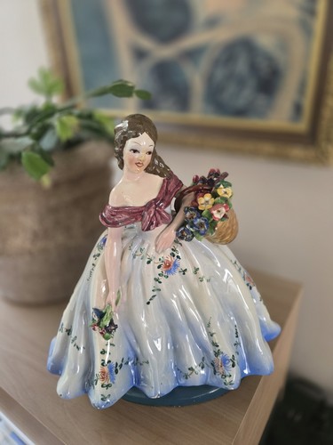 T.Seblin statuina italiana