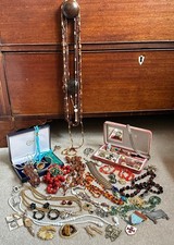 Grande lotto di bigiotteria