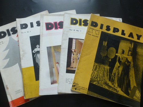 Display five issues - –,