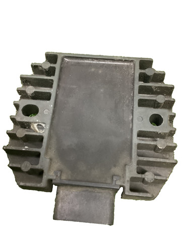 Regolatore tensione yamaha - regolatore,