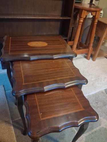 Tavoli vintage intarsiati - , nido