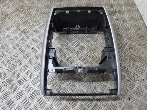 Assetto surround stereo