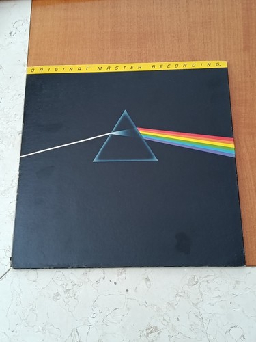 Pink floyd the dark side - dark,