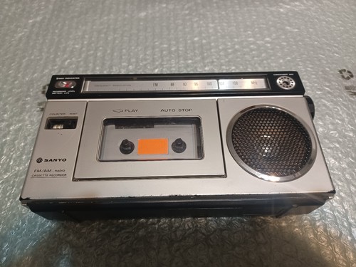 Sanyo m1700f mini - sanyo, boombox