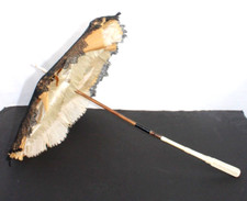 Antico ombrellone in seta con