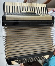 Fisarmonica usata - fisarmonica,