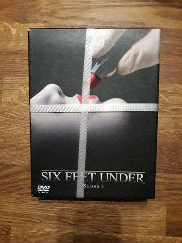 Dvd six feet under - under, coffret