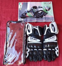 GUANTI AXO RACING KK4R TAGLIA M NUOVI BIANCHI E NERI NOS CRUCIANI KAWASAKI