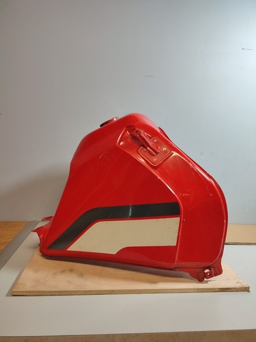 Serbatoio benzina per moto
