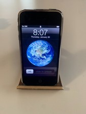 Apple iPhone 2G 8GB (2007) –