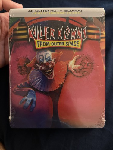 Killer klowns from - klowns, outer