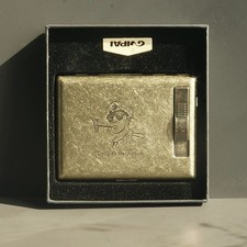 Portasigarette retrò in