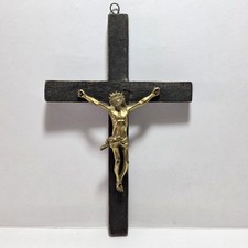 Antico cristo crocifisso in