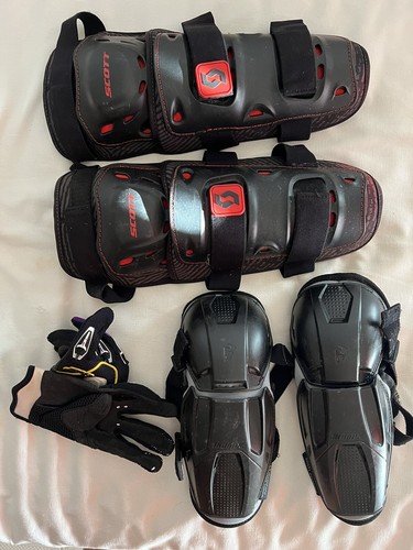 Protezioni moto ginocchiere - protezioni,