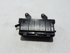 Volvo V40 2019 Fuse module