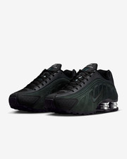 HQ7739-002 Nike Shox R4 Black
