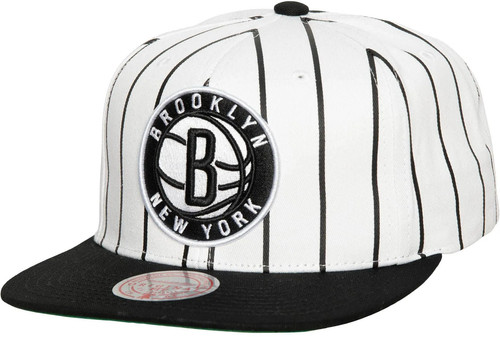 Cappellino mitchell ness nba - &,