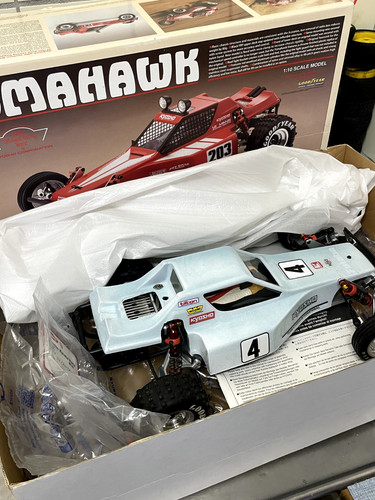 Kyosho tomahawk 2wd rc - 2wd, 1/10