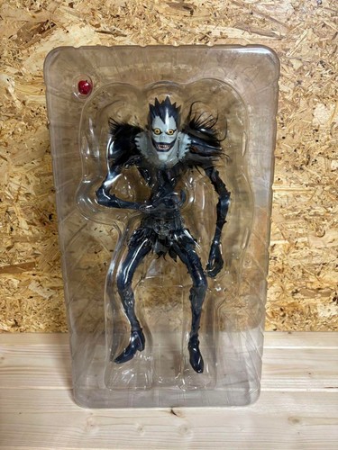 Medicom toy vcd ryuk figure - ryuk,