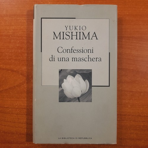 Confessioni una maschera - una,