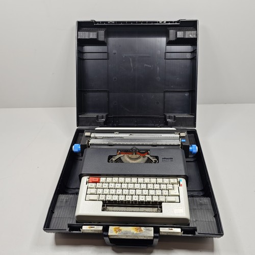Olivetti lettera typewriter - lettera, 36