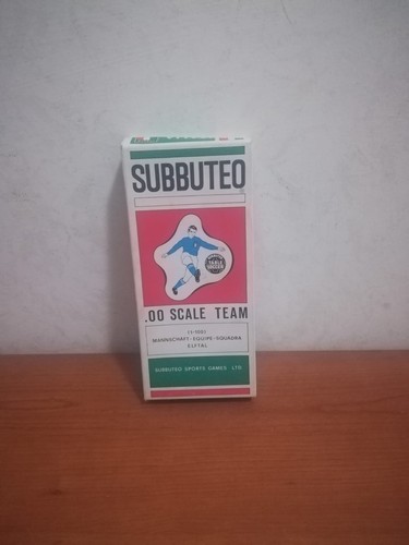 Subbuteo scale team - scale,