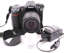 NIKON D300S + MEIKE MK-D300 +