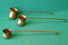 VECCHI MESTOLI IN OTTONE VINTAGE PER RUM WHISKY BRANDY MISURINI. BU88