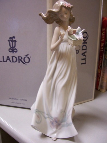Lladro butterfly treasure - butterfly,