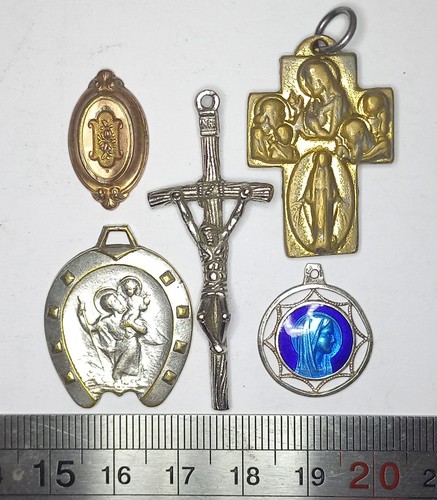 Lotto oggetti religiosi - 5,