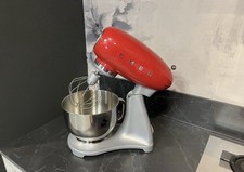 SMEG Anni '50 SMF02RDEU 800W