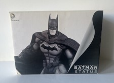 Statua Batman Bianco e Nero