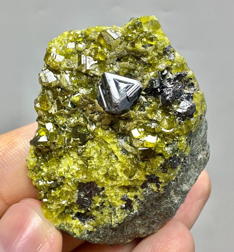 Cristalli magnetite rari - cristalli,