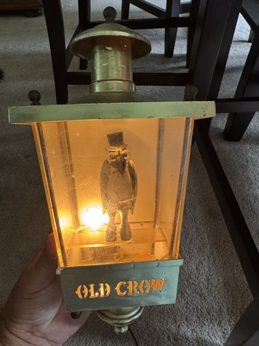 Vecchia lampada whisky corvo