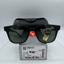 Ray-Ban RB4323 montatura nera con lenti verdi G-15