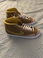 Taglia 10.5 - Blazer Nike Uomo '77 Vintage Mid Waffle 2.0 