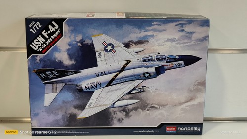 Usn 84 jolly rogers - f-4j, vf-84