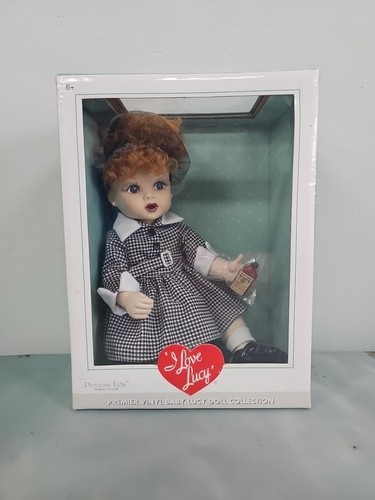 Bambola love lucy - lucy, nuova