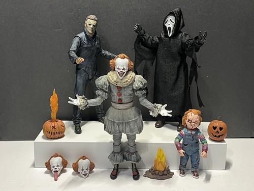 Neca personaggi film - •,