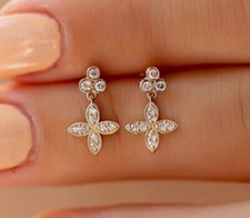 Orecchino a goccia graziosa