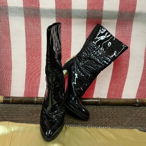 Scarpe stivali pelle tacco