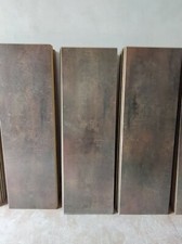 pavimento in laminato misura 40 x 128 cm a tavola per un totale di 42 mq. 