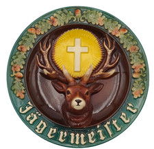 JAGERMEISTER , PIATTO BASSORILEVO CERAMICA PUBBLICITARIA  ( CON DIFETTI )