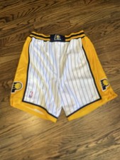 Pantaloncini da basket NBA