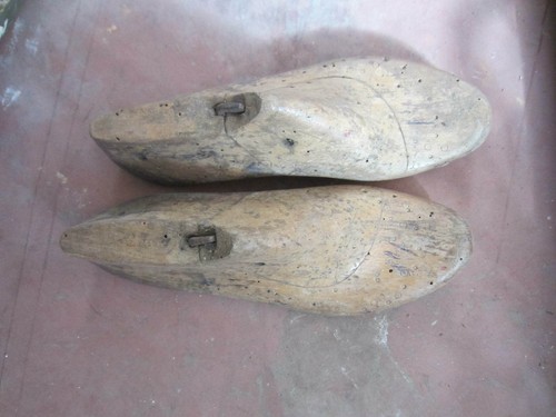 Scarpe antiche forme legno - scarpe,