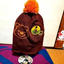 Il cappello a maglia con